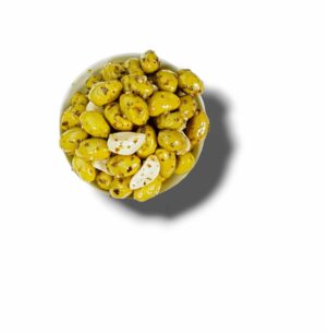 OLIVES CASSEES A L'AIL